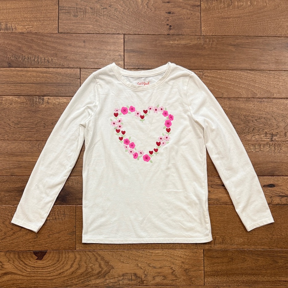 Cat & Jack Girls Valentines Day Heart Flowered Long-Sleeve Shirt - Size M (7/8)